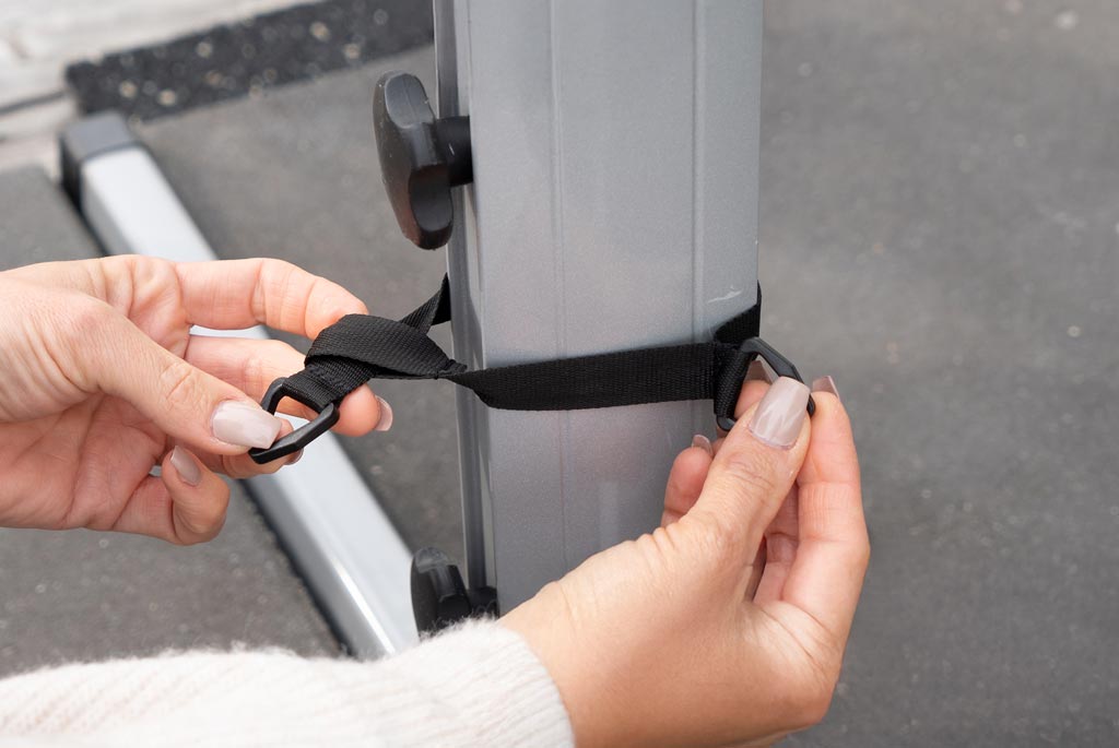 Windsicherung Ampelschirm - einfache Installation